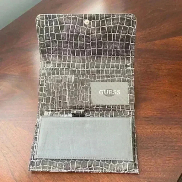 Guess Wallet & Cheque Book Holder Grey Faux Leather Vegan Croc Embossed - Picture 6 of 16
